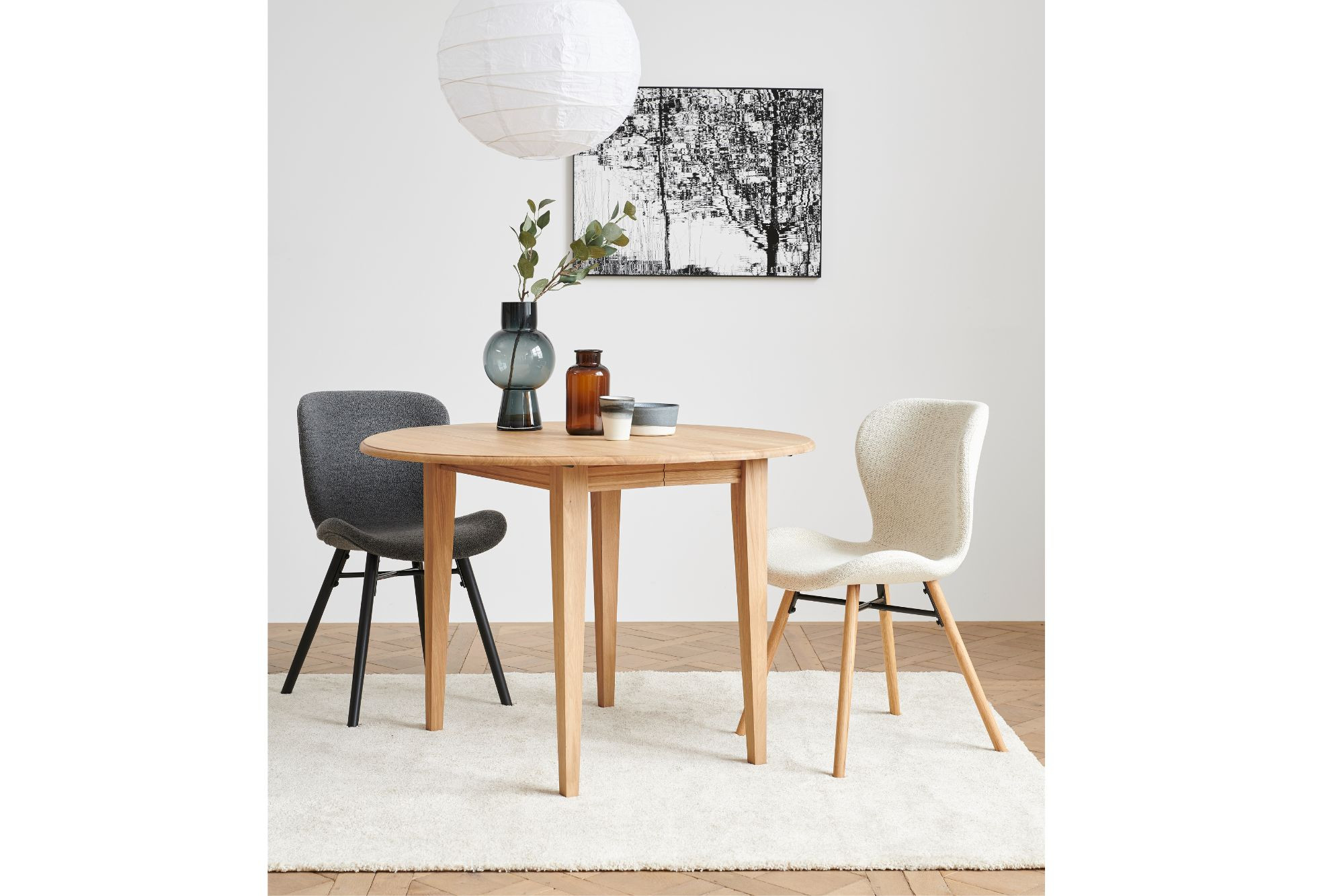 Chaises de salle à manger en chêne huilé et tissu gris clair (lot de 2)  MASCHA - HELLIN